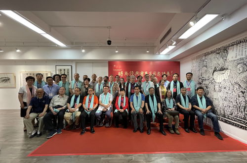 時(shí)尚經(jīng)典 第23屆書(shū)畫(huà)名家邀請(qǐng)展暨拍賣(mài)會(huì)在北京隆重啟幕